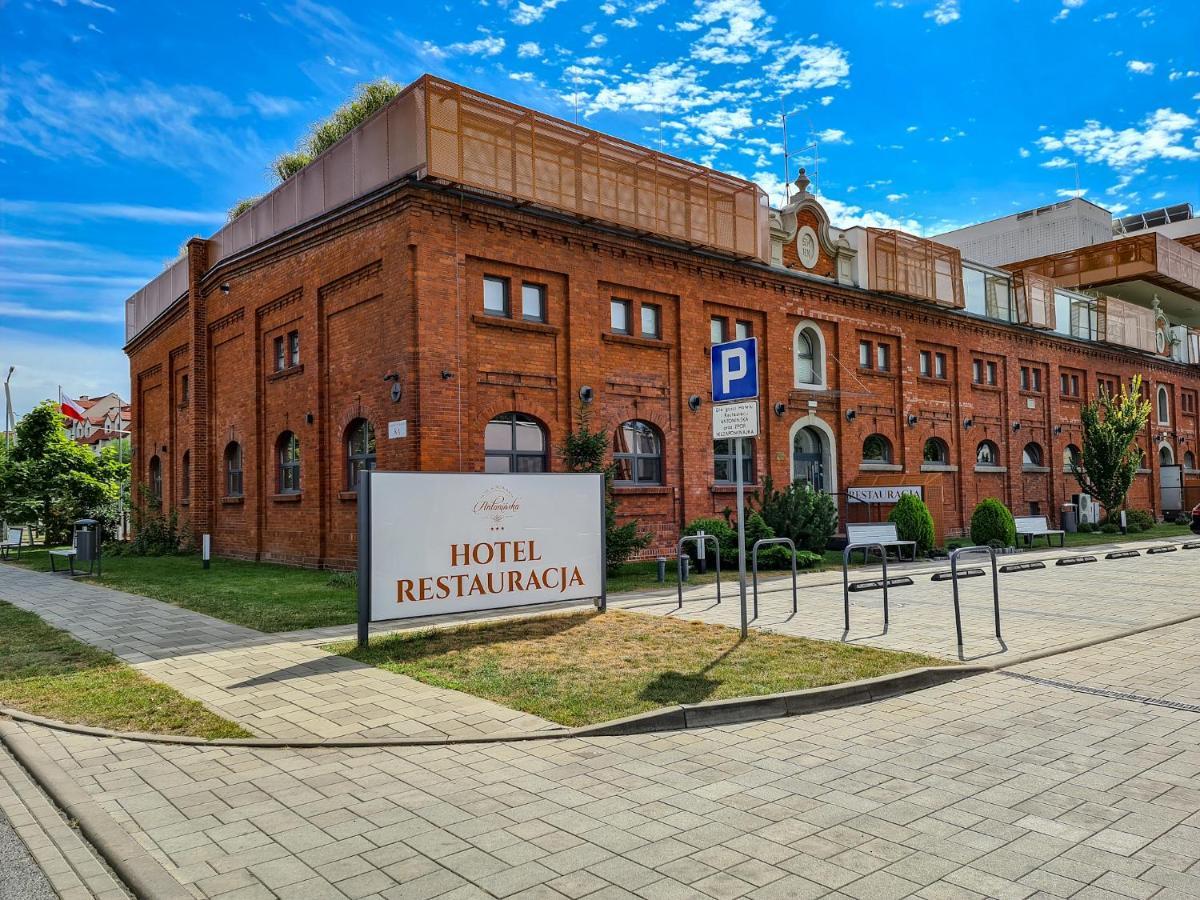 Antoninska Hotel & Apartamenty Leszno  Exterior foto